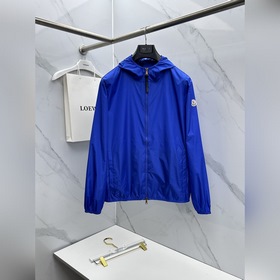 Moncler： новая коллекция весна-лето 20