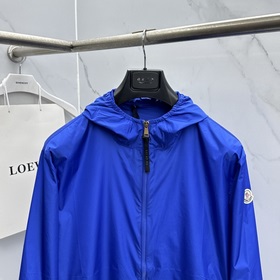Moncler： новая коллекция весна-лето 20