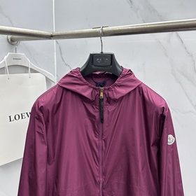 Moncler： новая коллекция весна-лето 20