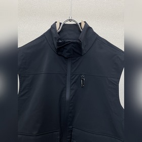Moncler： новая коллекция мужских повсе