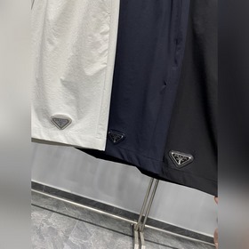 PRA26SS — новые модные шорты из плотно