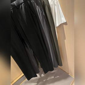 Loro Piana： новые мужские брюки в стил