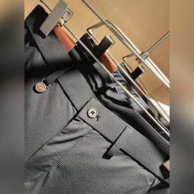 Loro Piana： новые мужские брюки в стил