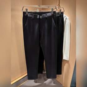 Новые брюки Kiton весна-лето 2026 — кл