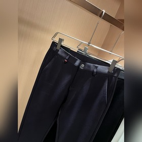 Новые брюки Kiton весна-лето 2026 — кл