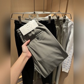 Prada： новые универсальные брюкиз элас