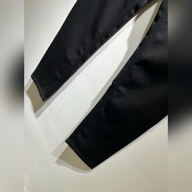 Loro Piana： новые модели мужских брюк 