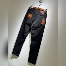 Loro Piana： новые модели мужских брюк 
