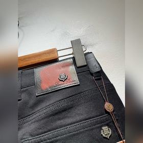 Loro Piana： новые модели мужских брюк 