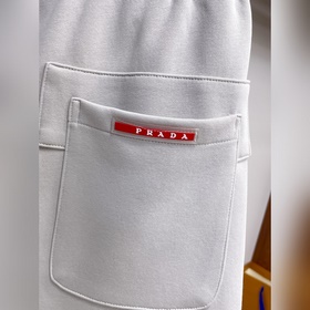 Prada： с полным набором логотипов. Нов