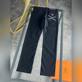 Новая коллекция Prada IT уже в продаже