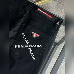 Новая коллекция Prada IT уже в продаже