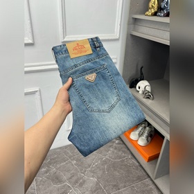 Новая коллекция Prada IT уже в продаже