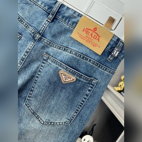 Новая коллекция Prada IT уже в продаже
