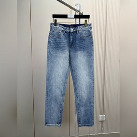 Prada  Новая коллекция мужских джинсо