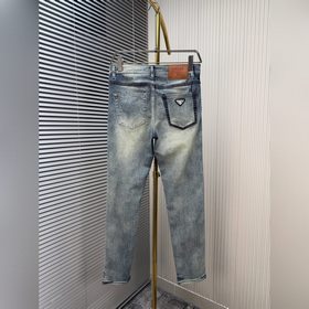 Prada  Новая коллекция мужских джинсо