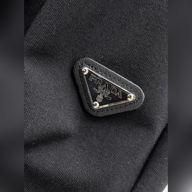 Новые летние мужские шорты Prada 2026：