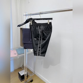 Новые летние мужские шорты Prada 2026：