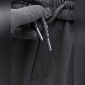 Новые летние мужские шорты Prada 2026：