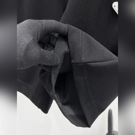 Новые летние мужские шорты Prada 2026：