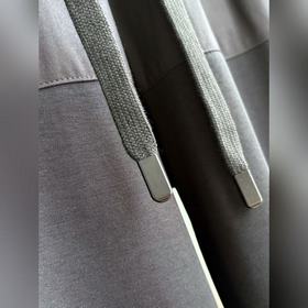 Штаны Prada с асимметричным кроем и ши