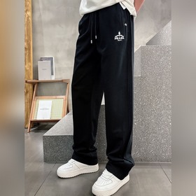 Prada # Модель «Air Layer» 2026 из сме