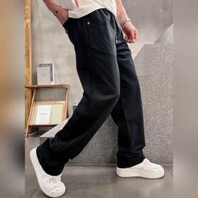 Prada # Модель «Air Layer» 2026 из сме
