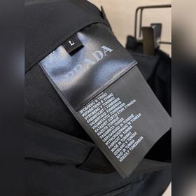 Prada — воплощение авангардного духа м