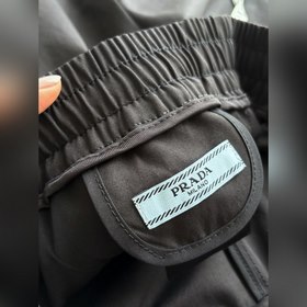 Черно-белые повседневные брюки Prada в