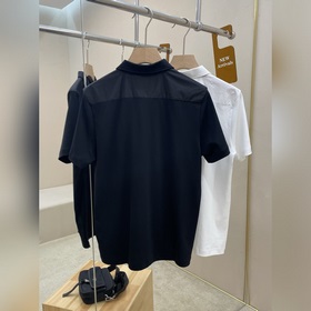 Prada — новая модель поло с тремя лого