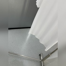 Новая мужская футболка с круглым вырез