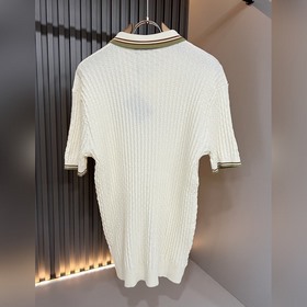 Prada： новая модель мужской трикотажно