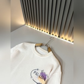 Prada： новый комплект из хлопка и льна