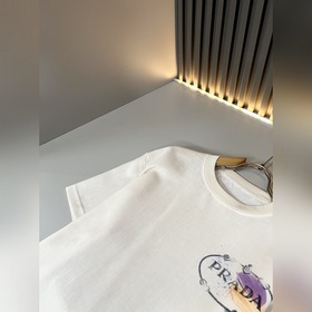 Prada： новый комплект из хлопка и льна