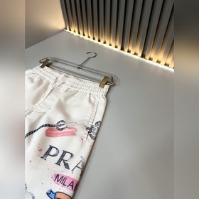 Prada： новый комплект из хлопка и льна