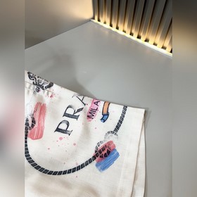 Prada： новый комплект из хлопка и льна