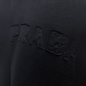 Prada — новая модель летней коллекции 