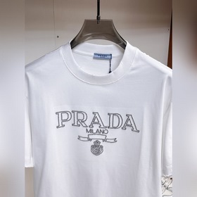 Prada — новая модель летней коллекции 