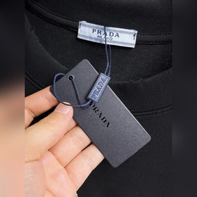 Prada — новая модель летней коллекции 