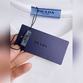 Prada — новая модель летней коллекции 