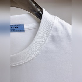 Prada — новая модель летней коллекции 