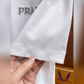 Prada — новая модель летней коллекции 