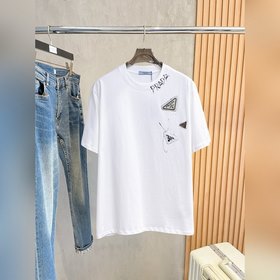 Prada — новая модель летней коллекции