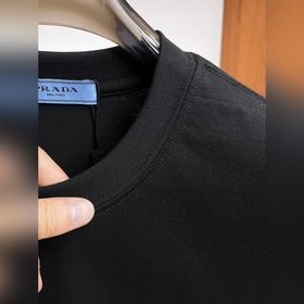 Prada — новая модель летней коллекции 