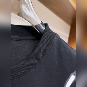 Prada — новая модель летней коллекции 