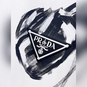 Prada — новая модель летней коллекции 