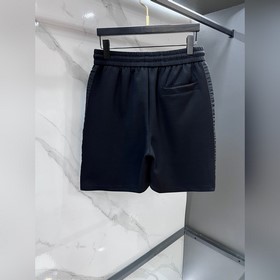 Новая коллекция Prada весна-лето 2026：