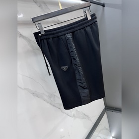 Новая коллекция Prada весна-лето 2026：