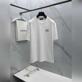 Prada： новая коллекция — премьера в фи