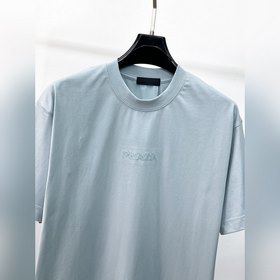 Prada — топовая линейка высокого качес